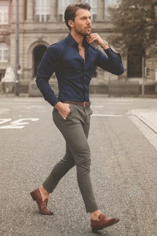 Blue Shirt Khaki Pants – It's a Thing | blue shirt khaki pants