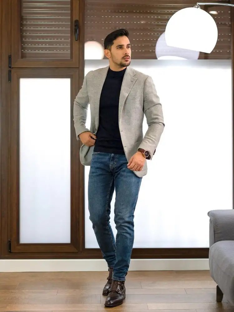 Jeans, sweatshirts with grey blazer combination 