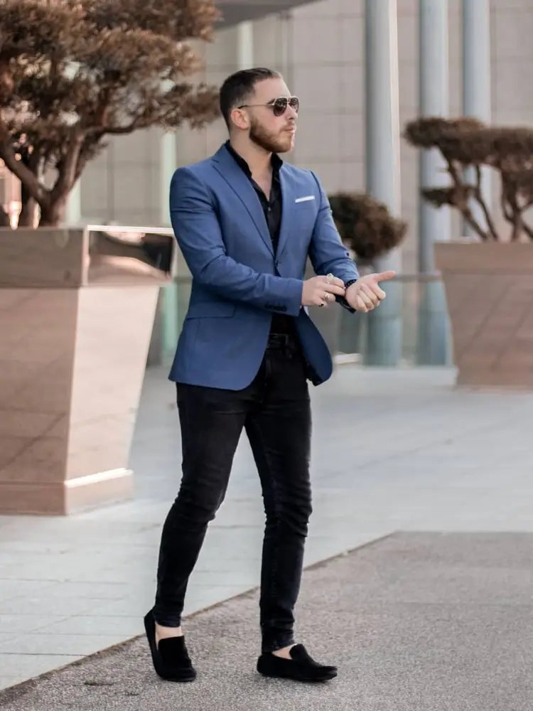 Navy Blue Blazer with Black Shirt and Black Pant