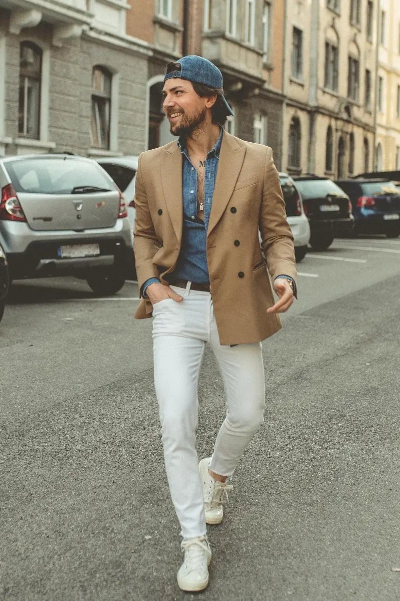 Light Blue Pants with Beige Jacket Fall Outfits For Men In Their 30s (15  ideas & outfits) | Lookastic