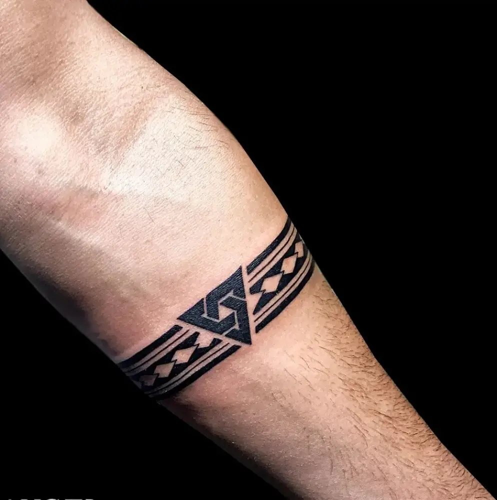 Armband Tattoo Design men
