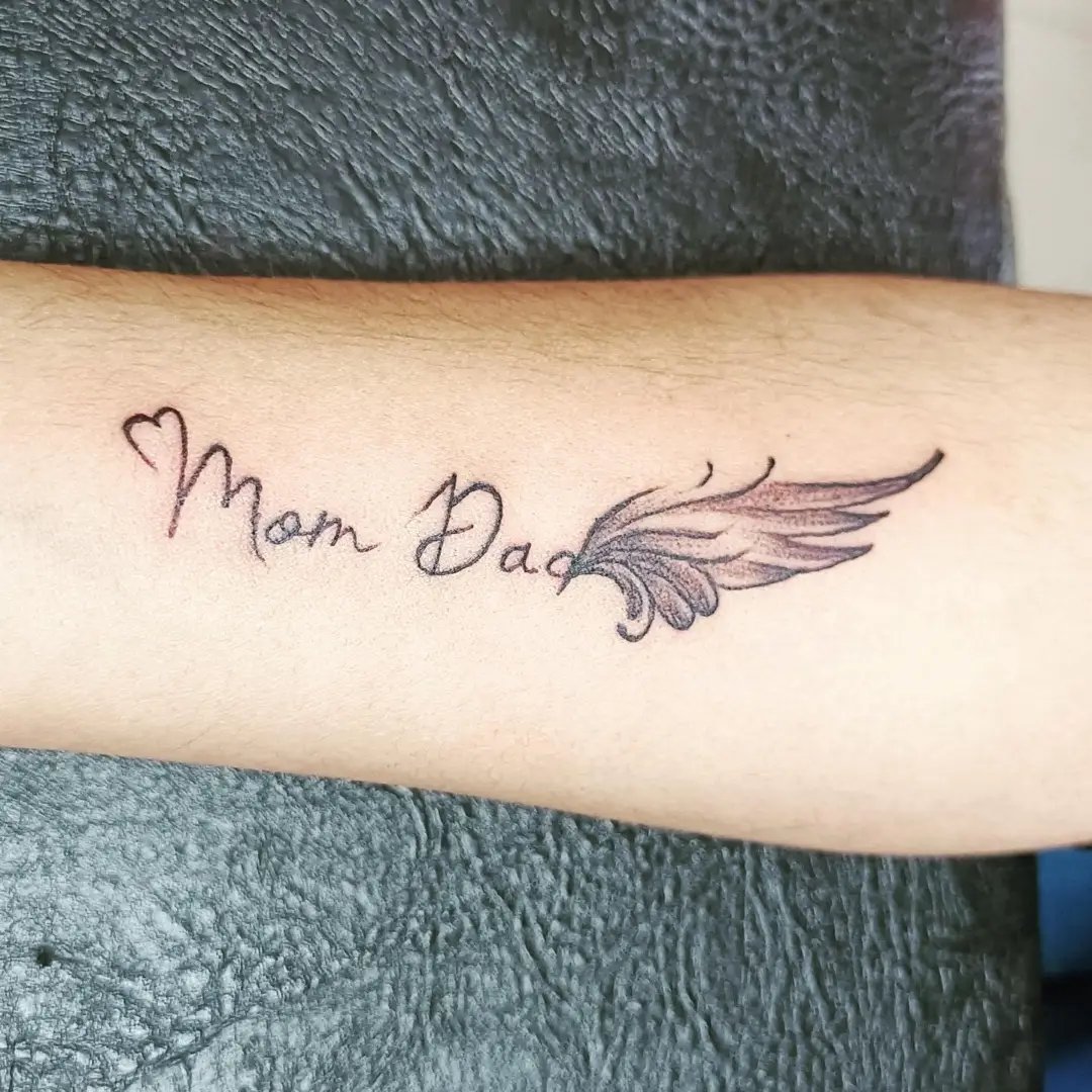 Collection of 30 Best Mom Dad Tattoos on Hand For Boys  TiptopGents