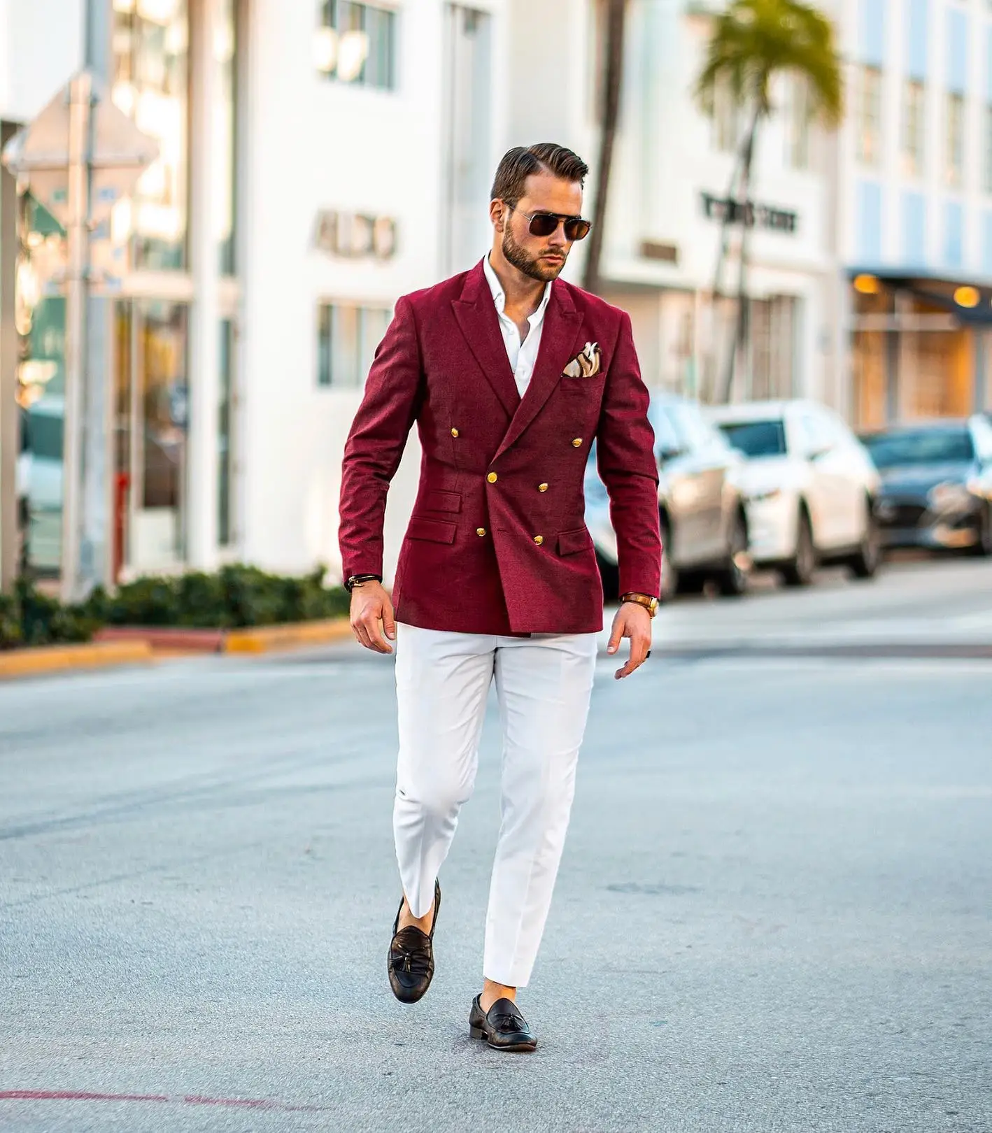 maroon blazer with white shirt and white pant