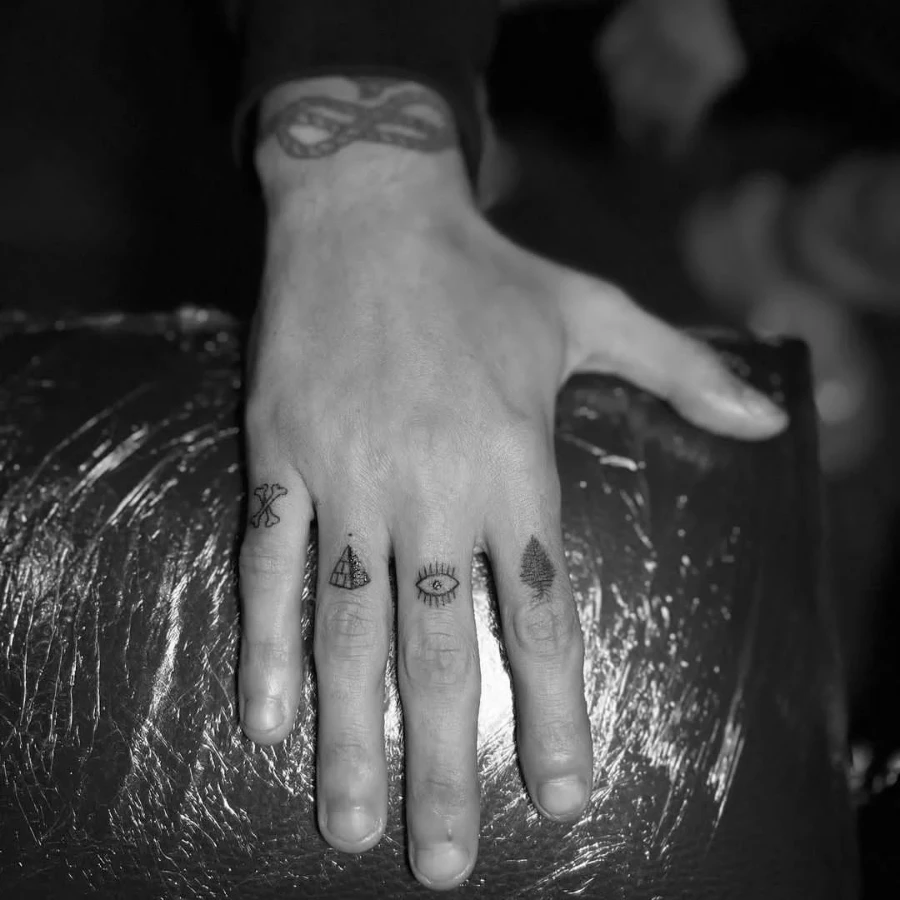 Finger tattoo ideas for men