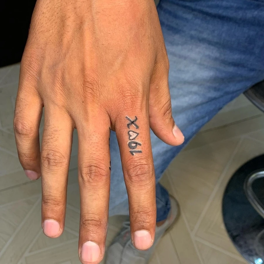 Finger tattoo ideas for men