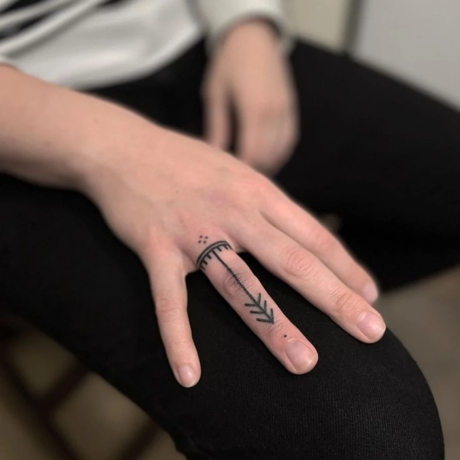 30 Best Finger Tattoo Ideas For Men With Guide TiptopGents