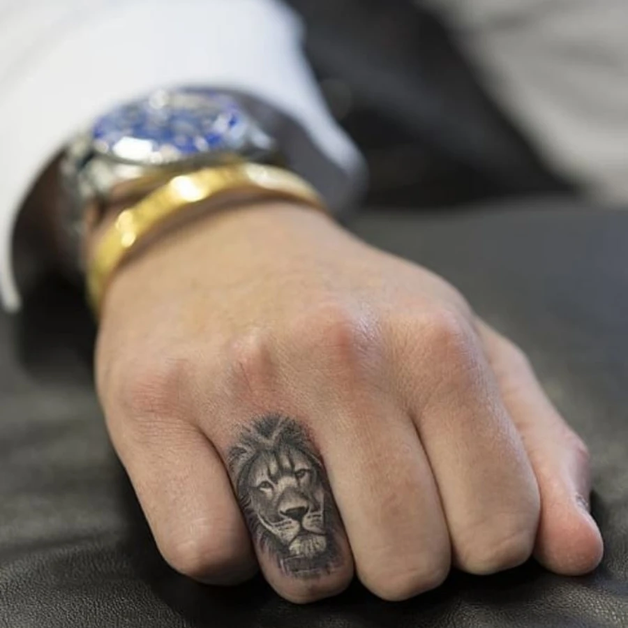 Finger tattoo ideas for men