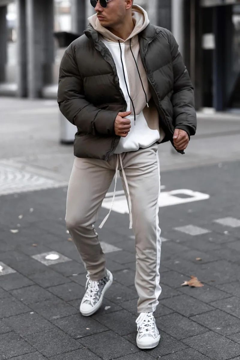 Hoodies with puffer Jacket outfit Men